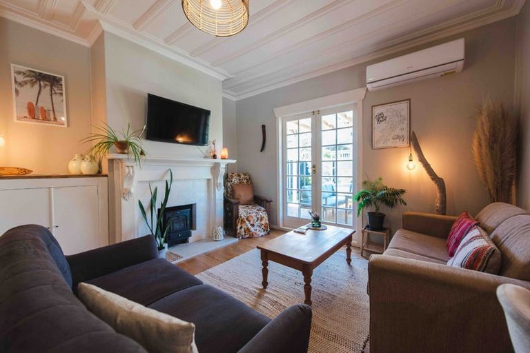 Photo of property in 46 Frankley Road, Westown, New Plymouth, 4310