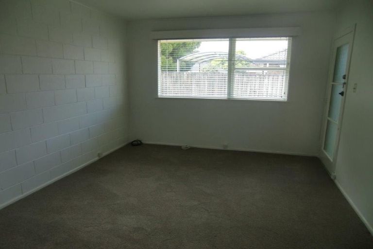 Photo of property in 22 Overton Road, Papatoetoe, Auckland, 2025
