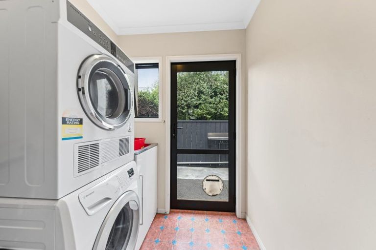 Photo of property in 2/213 Coronation Avenue, Welbourn, New Plymouth, 4310