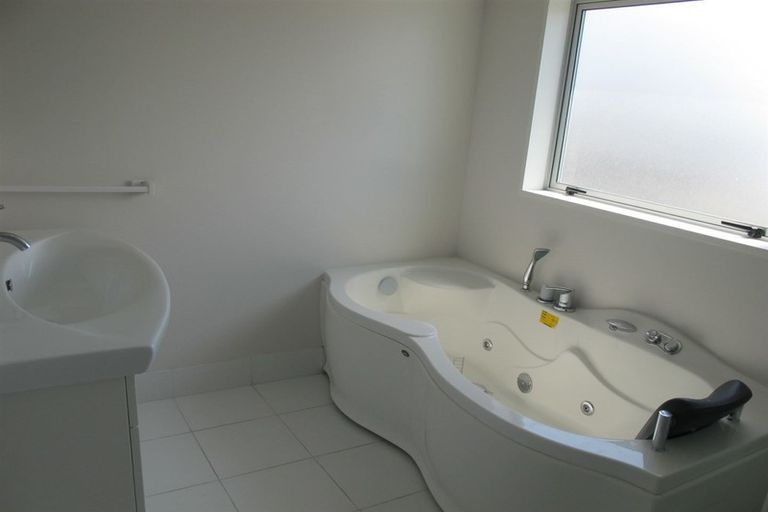 Photo of property in 496b Barbadoes Street, Edgeware, Christchurch, 8013