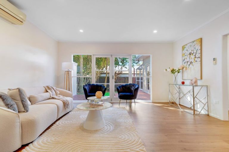 Photo of property in 1/8 Kelvin Road, Papakura, 2110