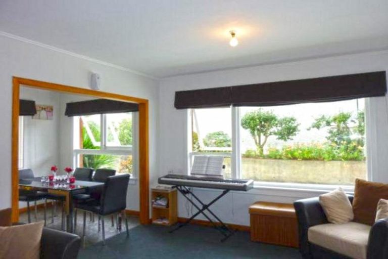 Photo of property in 1/87 Brougham Street, New Plymouth, 4310