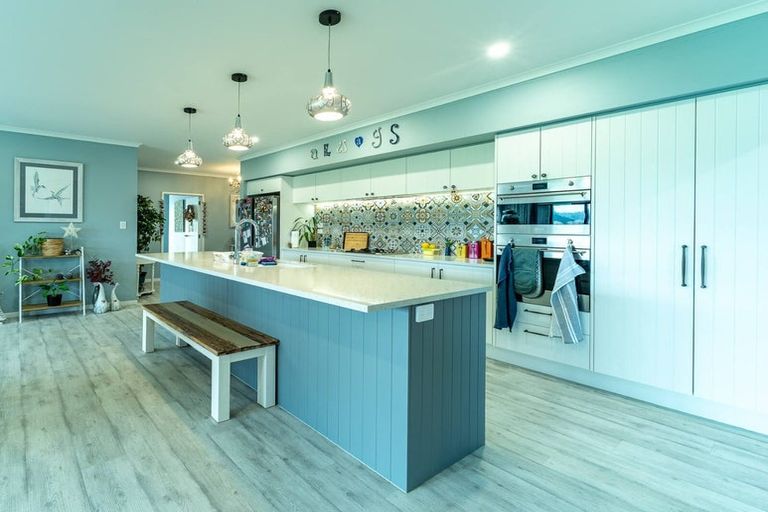 Photo of property in 8 Awatiro Drive, Kaukapakapa, 0871