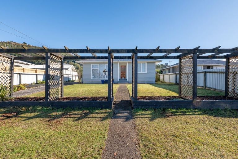 Photo of property in 9 Kea Street, Selwyn Heights, Rotorua, 3015