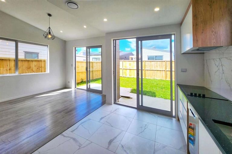 Photo of property in 14 Fredrick Hanson Road, Papakura, 2110