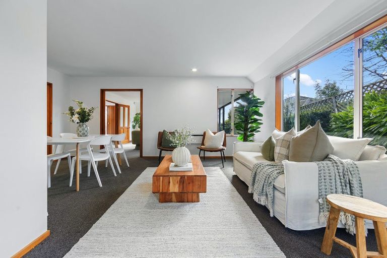 Photo of property in 2/118 Centaurus Road, Huntsbury, Christchurch, 8022