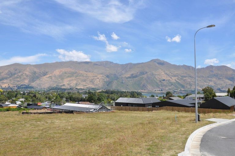 Photo of property in 11 Tuohy Lane, Wanaka, 9305