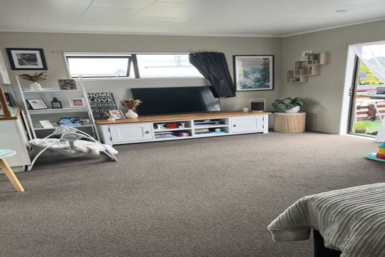 Photo of property in 61c Johnston Street, Foxton, 4814