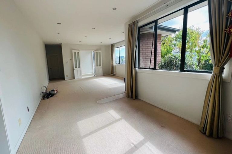 Photo of property in 15 Ballymore Drive, Pinehill, Auckland, 0632