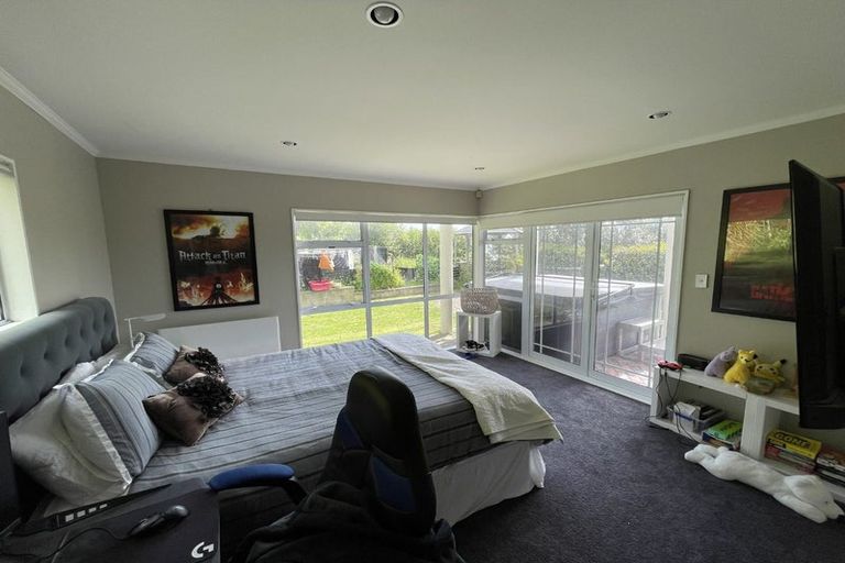 Photo of property in 6 Iona Place, Papakowhai, Porirua, 5024