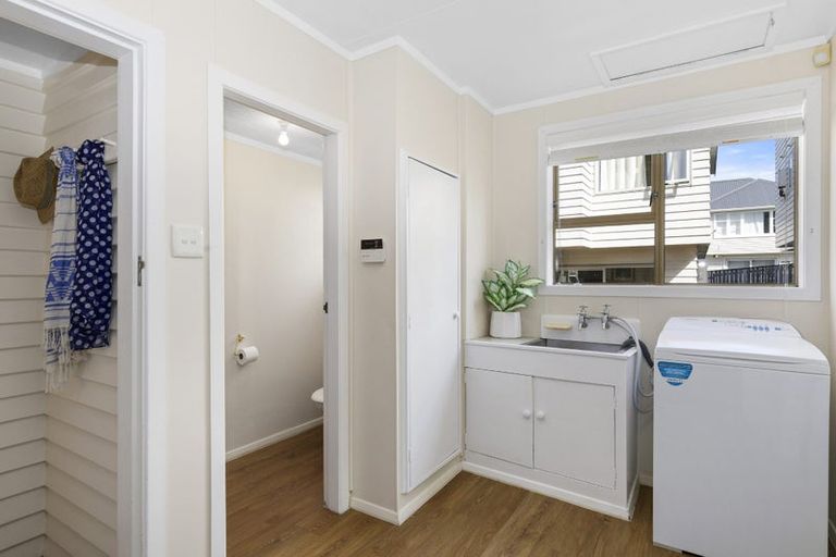 Photo of property in 111 Moorefield Road, Johnsonville, Wellington, 6037