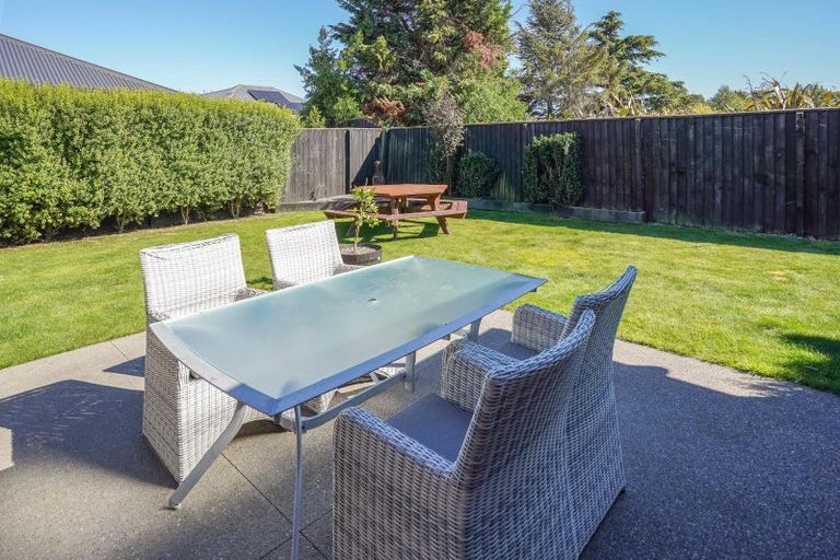 Photo of property in 8/17 Wineberry Avenue, Amberley, 7410