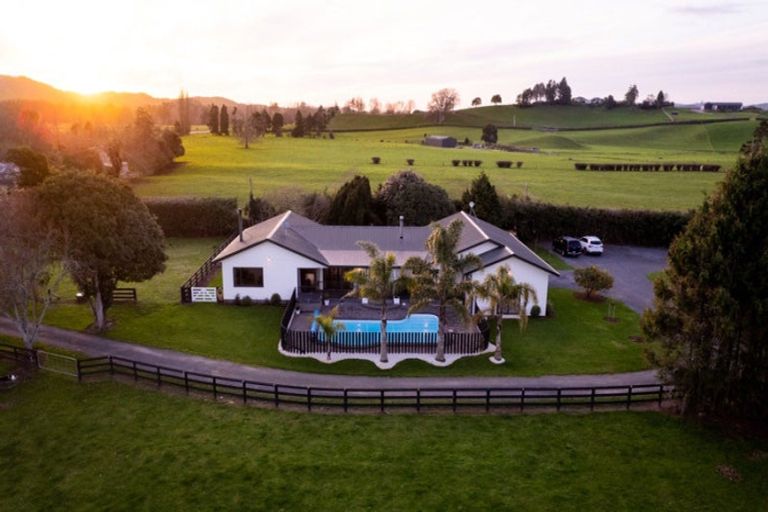 Photo of property in 955 Maungatautari Road, Maungatautari, Cambridge, 3494