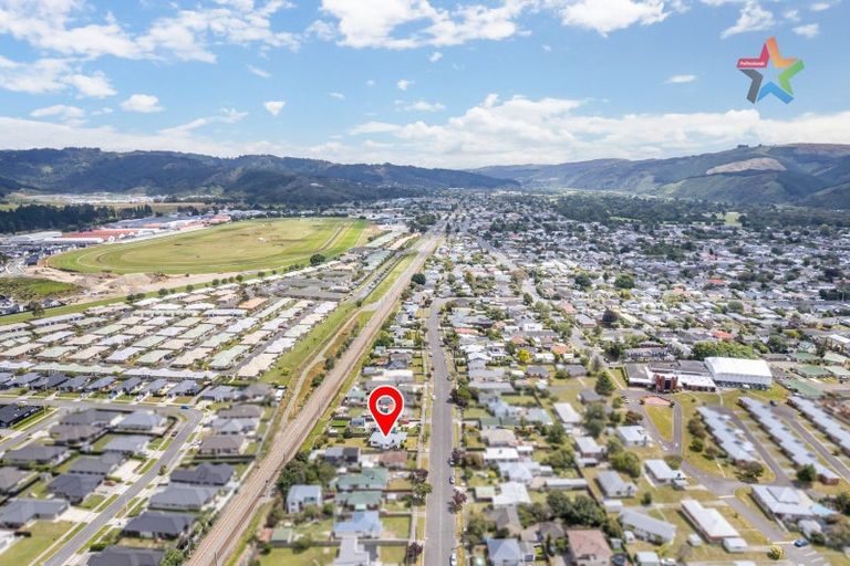Photo of property in 71 Miro Street, Trentham, Upper Hutt, 5018