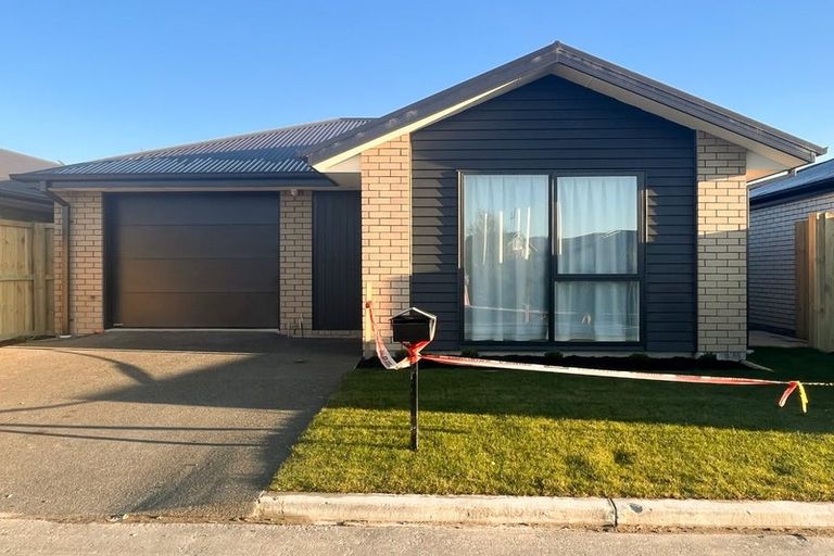 Photo of property in 8 Korokio Lane, Halswell, Christchurch, 8025