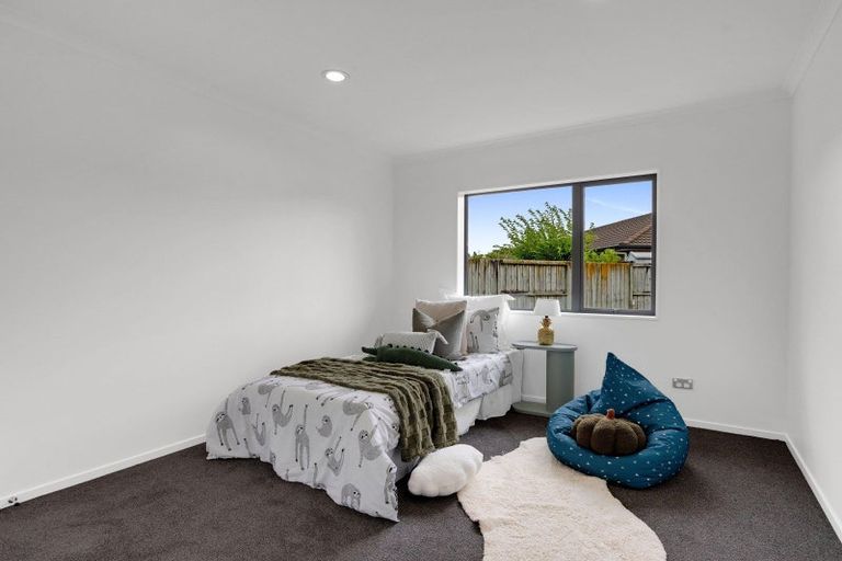 Photo of property in 11 Wessex Place, Rototuna North, Hamilton, 3210