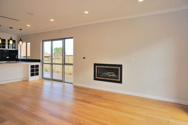 Photo of property in 39d Point View Drive, East Tamaki Heights, Auckland, 2016