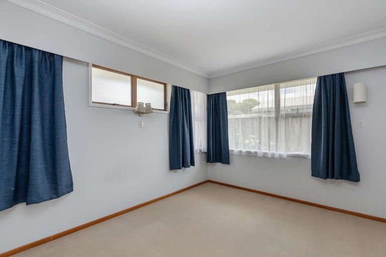 Photo of property in 2/28 Oakland Avenue, Papatoetoe, Auckland, 2025