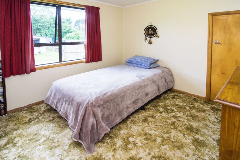 Photo of property in 30 Bridge Street, Eketahuna, 4900