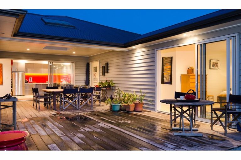 Photo of property in 127 Matua Road, Huapai, Kumeu, 0810