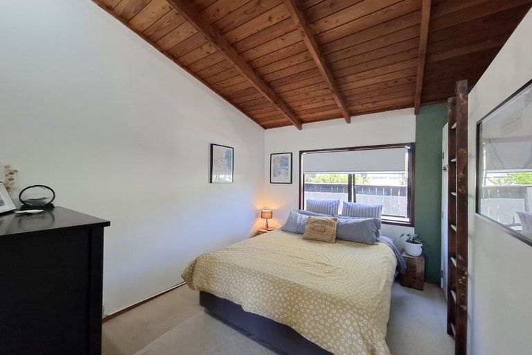 Photo of property in 1/27 Rosier Road, Glen Eden, Auckland, 0602