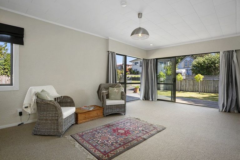 Photo of property in 45 Byron Street, Leamington, Cambridge, 3432