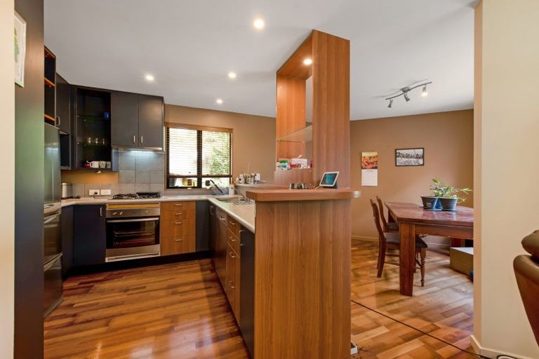 Photo of property in 29a Madras Street, Khandallah, Wellington, 6035