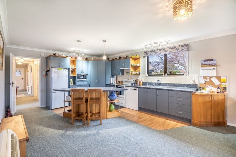 Photo of property in 2 Hamilton Avenue, Winton, 9720