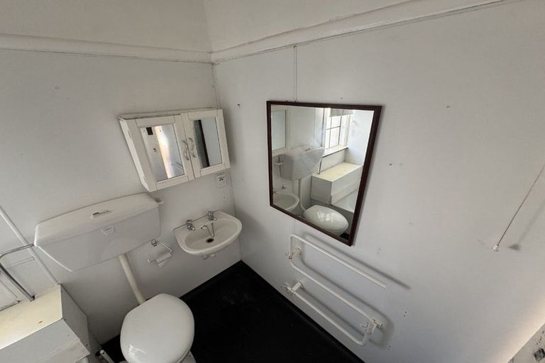 Photo of property in 4 Barton Terrace, Thorndon, Wellington, 6011