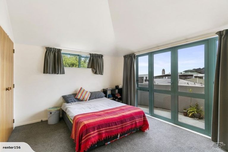 Photo of property in 1 Oak Grove, Mount Cook, Wellington, 6011