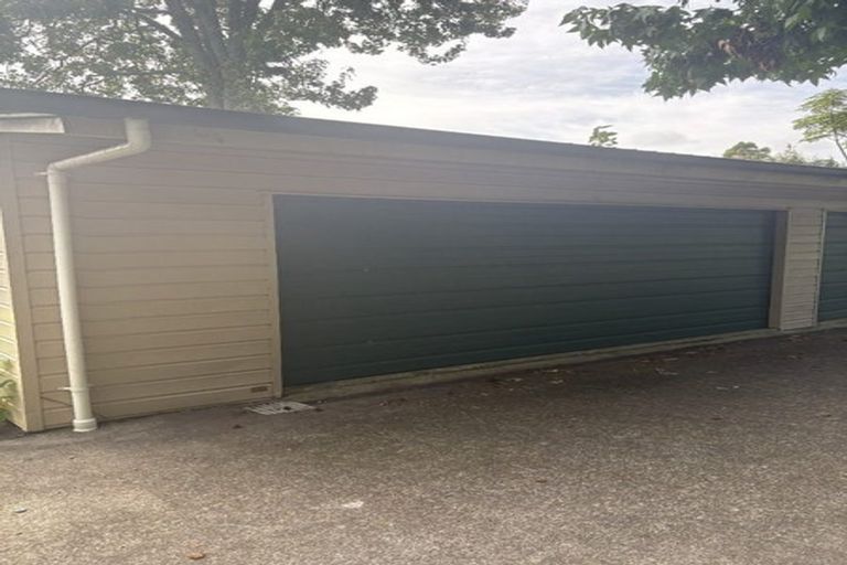 Photo of property in 17 Aronui Terrace, Kelston, Auckland, 0602