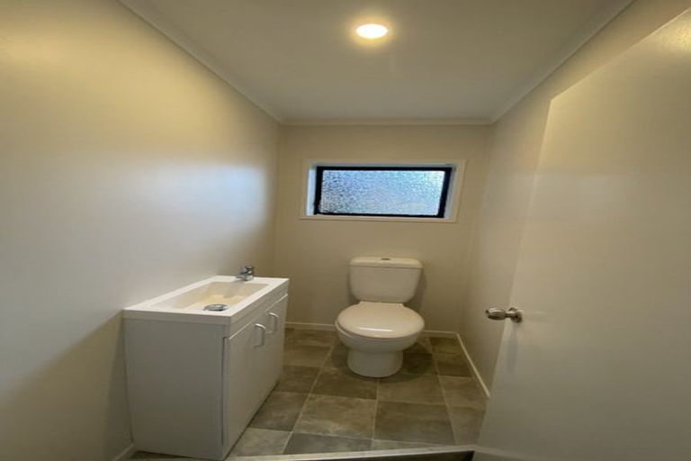 Photo of property in 107 Weatherly Road, Torbay, Auckland, 0630