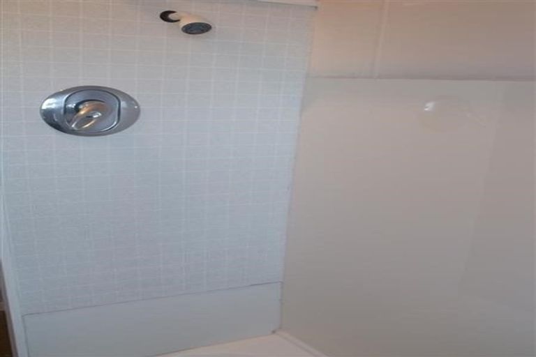 Photo of property in 2/8a Christie Crescent, Havelock North, 4130