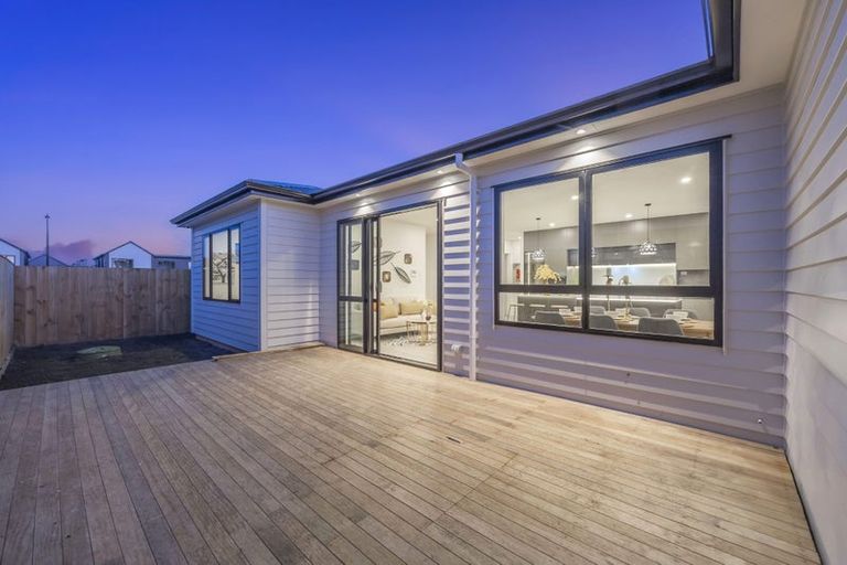 Photo of property in 30 Babina Avenue, Kumeu, 0810