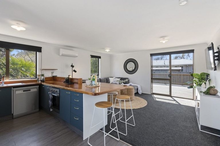 Photo of property in 3 Michael Road, Paraparaumu Beach, Paraparaumu, 5032