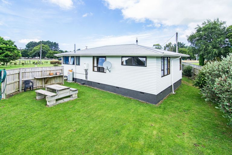 Photo of property in 30 Bridge Street, Eketahuna, 4900
