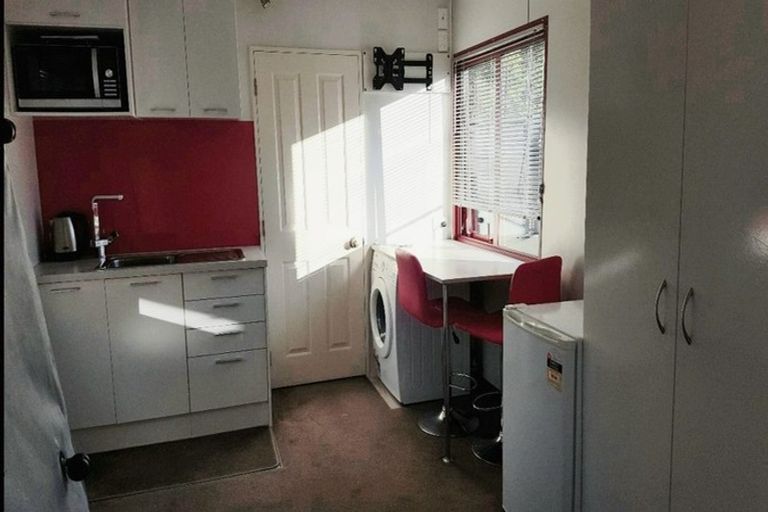 Photo of property in 76 Blue Gum Place, New Brighton, Christchurch, 8083