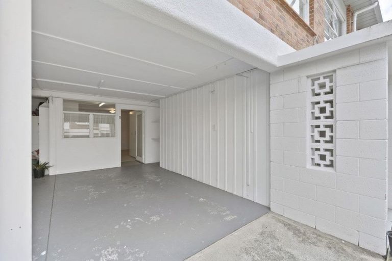 Photo of property in 35 Kitchener Road, Takapuna, Auckland, 0622