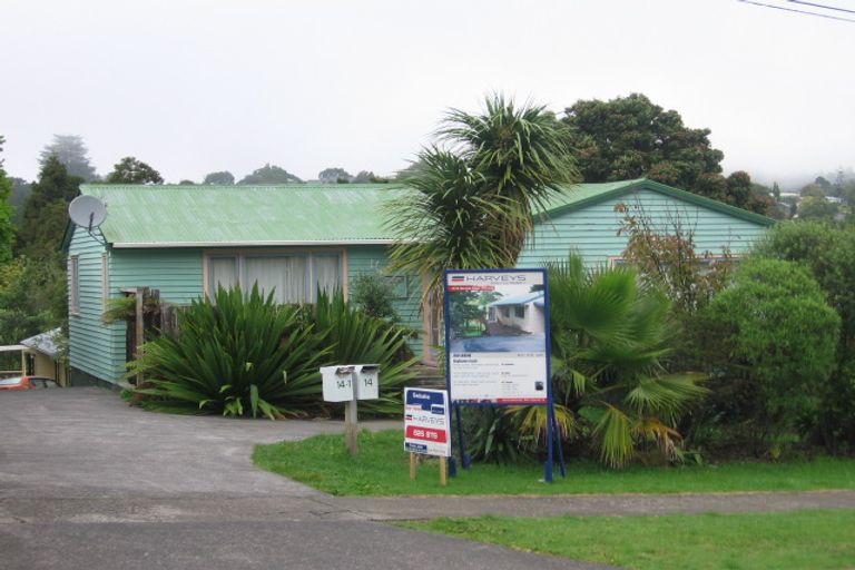 Photo of property in 1/14 Norman Road, Titirangi, Auckland, 0604
