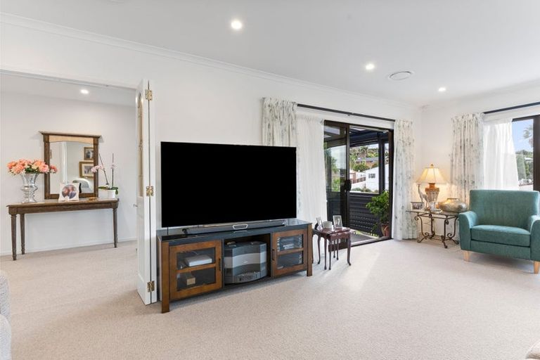 Photo of property in 32 Amante Crescent, Mairangi Bay, Auckland, 0630