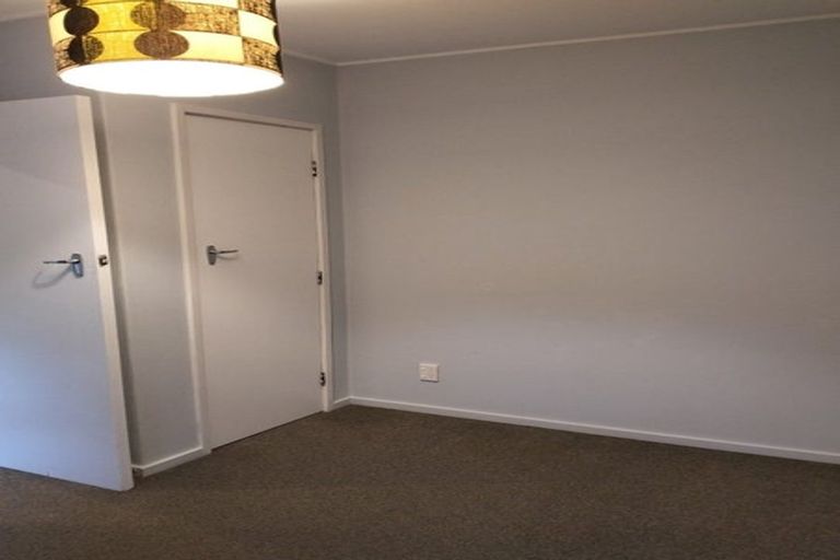 Photo of property in 7/23 Collins Avenue, Tawa, Wellington, 5028