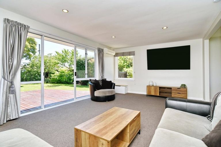 Photo of property in 32 Seddon Street, Rangiora, 7400