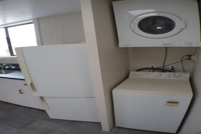 Photo of property in 59 Royal Crescent, Saint Kilda, Dunedin, 9012