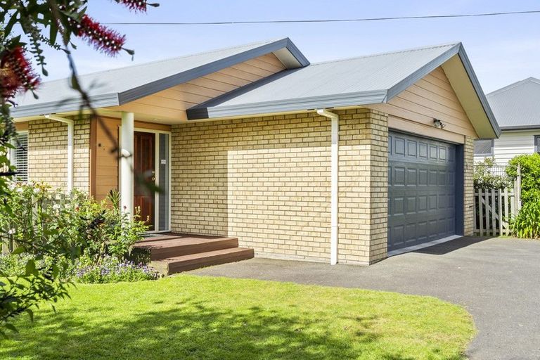 Photo of property in 57 Browning Street, Leamington, Cambridge, 3432