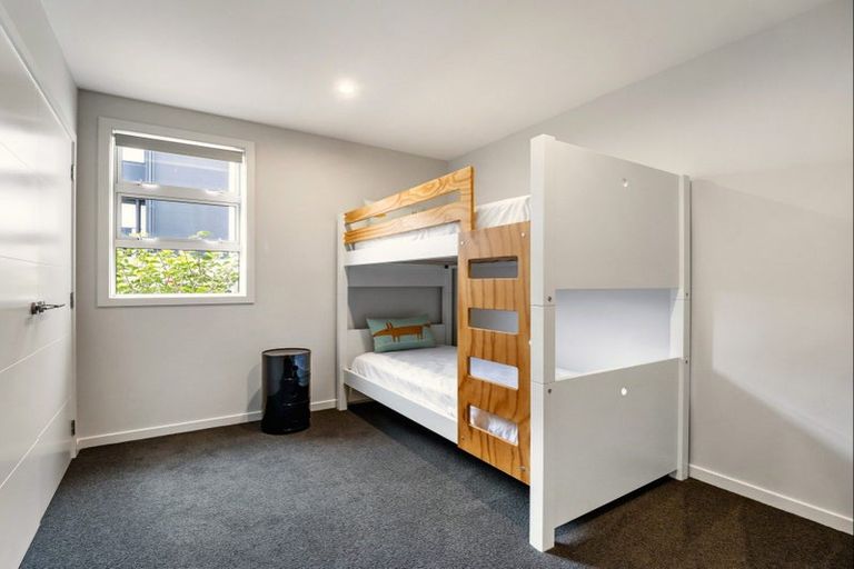 Photo of property in 60 Karewa Parade, Papamoa Beach, Papamoa, 3118