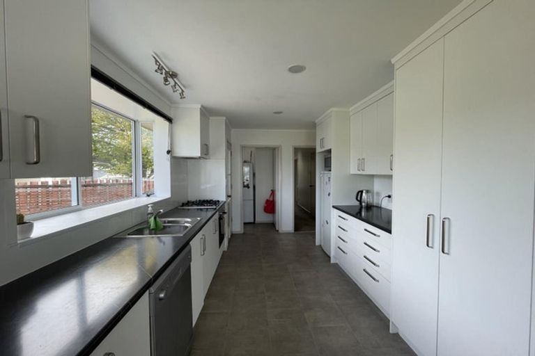 Photo of property in 32 Elmwood Crescent, Pukete, Hamilton, 3200