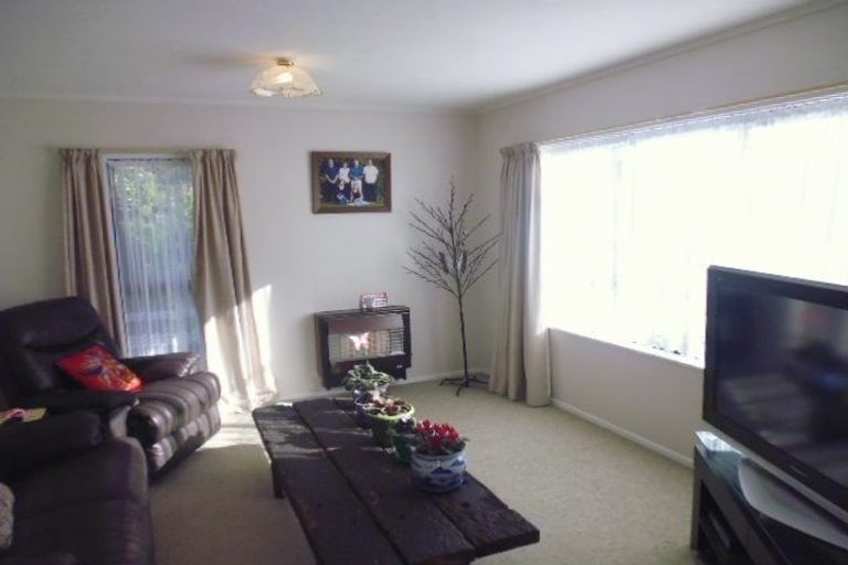 Photo of property in 12 Kennedy Grove, Stokes Valley, Lower Hutt, 5019