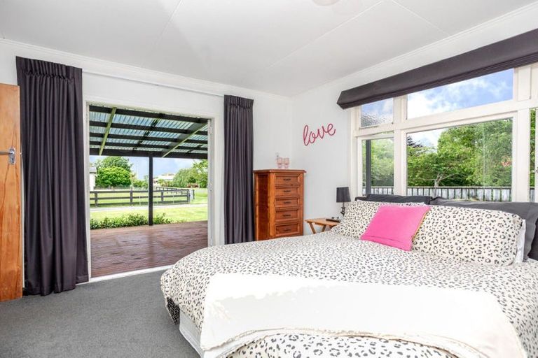 Photo of property in 102 Regent Street, Pahiatua, 4910