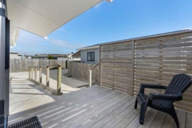 Photo of property in 27a Hinemoa Street, Levin, 5510