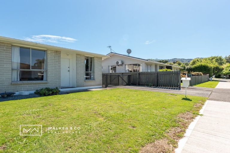 Photo of property in 4 Flavia Grove, Clouston Park, Upper Hutt, 5018